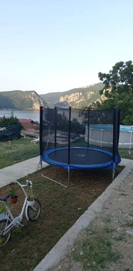Casa De Vacanta Maga 두보바 외부 사진