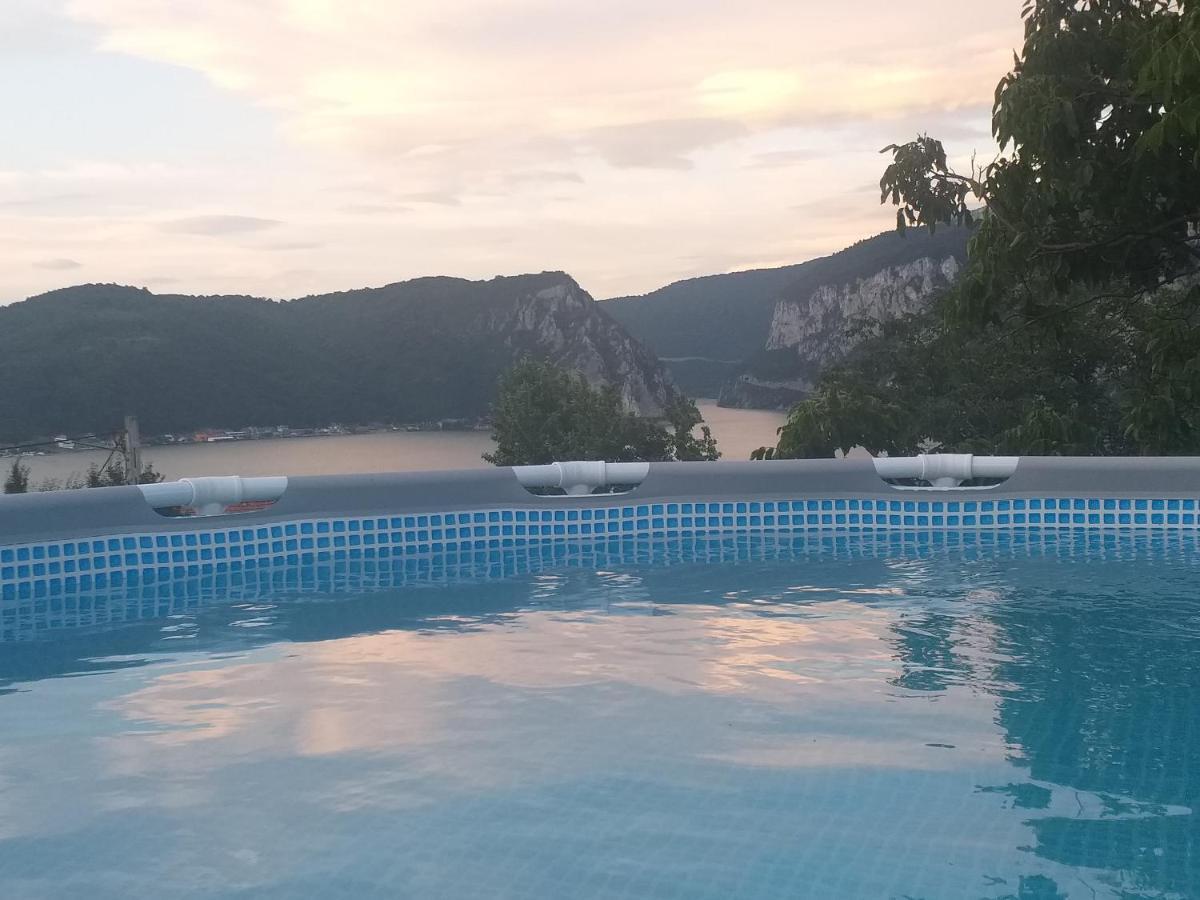 Casa De Vacanta Maga 두보바 외부 사진
